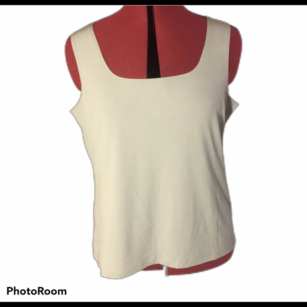 NWOT Effortless Style Tank